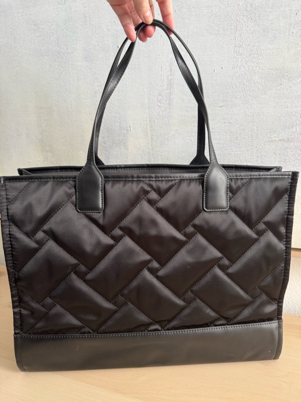 Kurt Geiger Black Quilted Tote with Gold Bee Accent - Picture 2 of 8